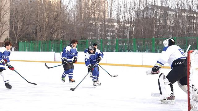 实时比分查询-东北石油大学举办冰雪体育文化节|冰场|接力|龙舟|短道速滑|冰球_新浪体育_新浪新闻