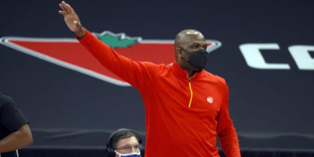 kaiyun网页版-老鹰开启漫长休赛期 转正麦克米兰是第一要务